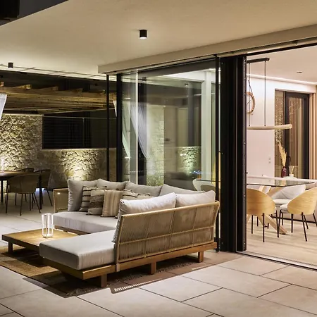 Apartman Salvatorehomes - Luxury In The Centre Of With Private Jacuzzi & Direct Access To Infinity Pool - Casa Olivia - A 5 Star Luxury Collection At Garda *