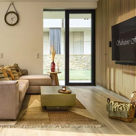 Salvatorehomes - Luxury In The Centre Of With Private Jacuzzi & Direct Access To Infinity Pool - Casa Olivia - A 5 Star Luxury Collection At Garda * 巴多利诺