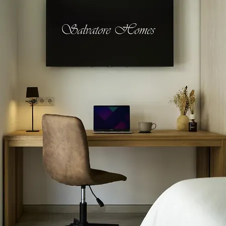 Salvatorehomes - Pure Luxury In The Centre Of With Pool & Private Garden - Casa Olivia - A 5 Star Luxury Collection At Garda *