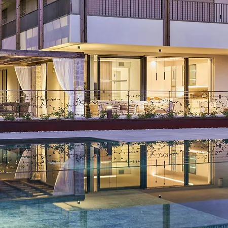 Apartment Salvatorehomes - Pure Luxury In The Centre Of With Pool & Private Garden - Casa Olivia - A 5 Star Luxury Collection At Garda Bardolino