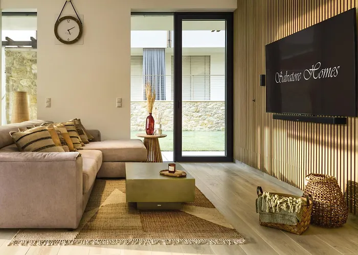 Salvatorehomes - Pure Luxury In The Centre Of With Pool & Private Jacuzzi - Casa Olivia - A 5 Star Luxury Collection At Garda * Bardolino