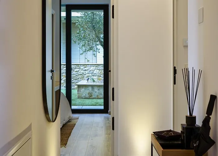 Salvatorehomes - Pure Luxury In The Centre Of With Pool & Private Jacuzzi - Casa Olivia - A 5 Star Luxury Collection At Garda Apartment Bardolino