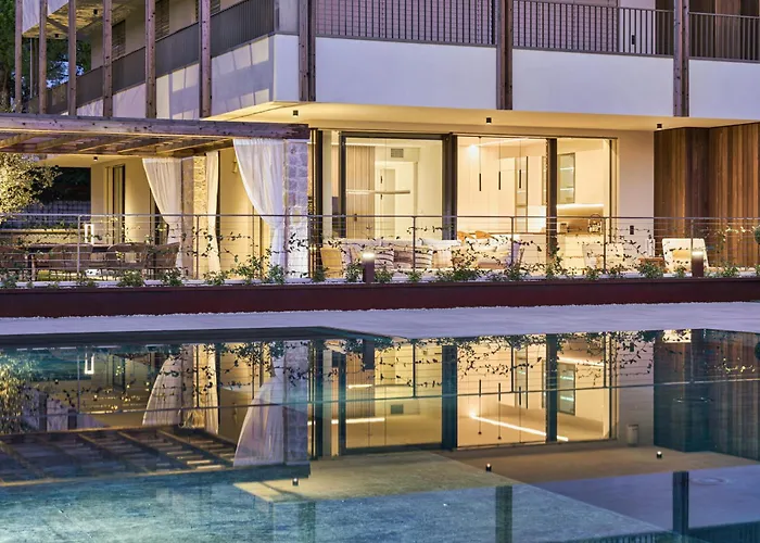 公寓 Salvatorehomes - Luxury In The Centre Of With Private Jacuzzi & Direct Access To Infinity Pool - Casa Olivia - A 5 Star Luxury Collection At Garda 巴多利诺