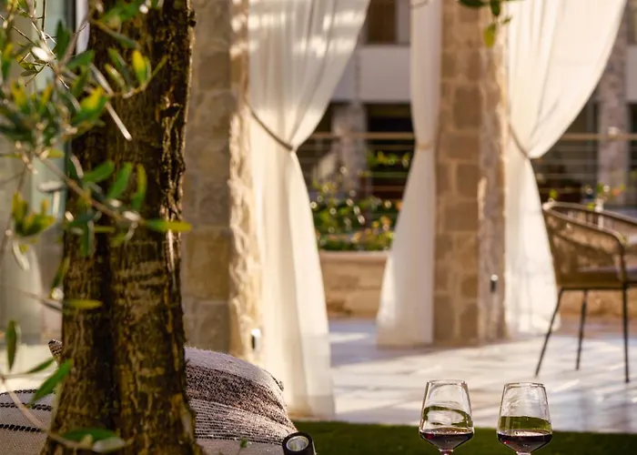 Salvatorehomes - Pure Luxury In The Centre Of With Pool & Private Jacuzzi - Casa Olivia - A 5 Star Luxury Collection At Garda *