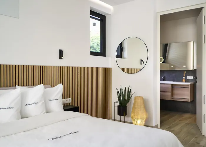 Salvatorehomes - Luxury In The Centre Of With Private Jacuzzi & Direct Access To Infinity Pool - Casa Olivia - A 5 Star Luxury Collection At Garda 公寓