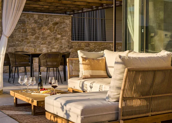 公寓 Salvatorehomes - Luxury In The Centre Of With Private Jacuzzi & Direct Access To Infinity Pool - Casa Olivia - A 5 Star Luxury Collection At Garda *