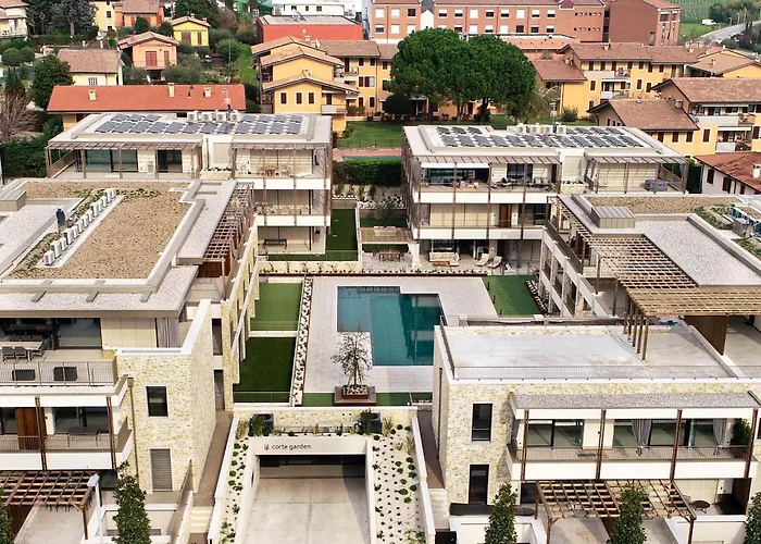 Salvatorehomes - Pure Luxury In The Centre Of With Pool & Private Jacuzzi - Casa Olivia - A 5 Star Luxury Collection At Garda